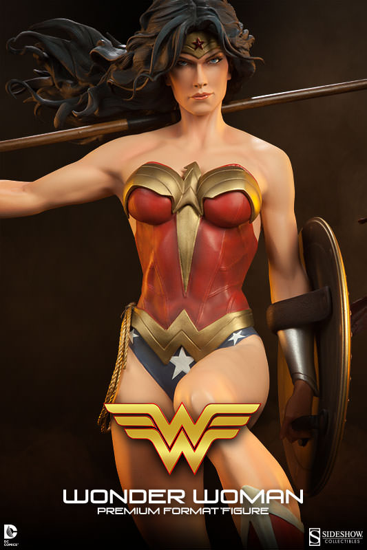 Wonder Woman Premium Format Figure