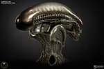 Gallery Image of Alien Big Chap Legendary Scale™ Bust