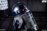 R2-D2 Deluxe View 1