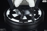 Grand Admiral Thrawn™ (Prototype Shown) View 16