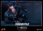 T-800 (Battle Damaged) Collector Edition View 17