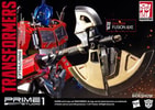 Optimus Prime Transformers Generation 1 Exclusive Edition (Prototype Shown) View 6