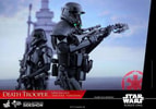 Death Trooper Specialist Deluxe Version (Prototype Shown) View 8
