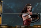 Wonder Woman Deluxe Version (Prototype Shown) View 11
