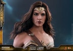 Wonder Woman Deluxe Version (Prototype Shown) View 7