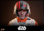 Poe Dameron™ (Prototype Shown) View 17