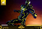 Neon Tech Iron Man 2.0 Sixth Scale Figure