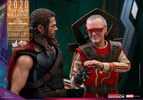 Stan Lee Exclusive Edition (Prototype Shown) View 11