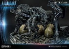 Queen Alien Battle