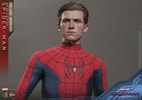 Spider-Man (New Red and Blue Suit) (Deluxe Version)