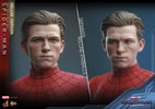 Spider-Man (New Red and Blue Suit) (Deluxe Version)