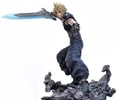 Cloud Strife (Deluxe Version) (Prototype Shown) View 5