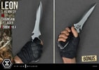 Leon S. Kennedy vs. Chainsaw Villager (Bonus Version) (Prototype Shown) View 7