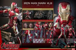 Iron Man Mark XLIII (2.0) (Deluxe Version) (Prototype Shown) View 17