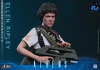 Ellen Ripley (Deluxe Version) (Prototype Shown) View 9