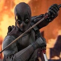 Marvel Deadpool Dusty Version Sixth Scale Figure 