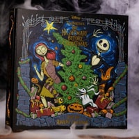 The Nightmare Before Christmas: Pop-Up Book and Advent Calendar