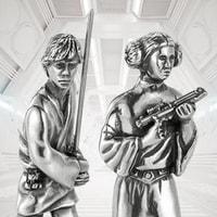 Luke & Leia King & Queen Chess Piece Pair