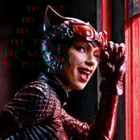 Catwoman (Deluxe Version)