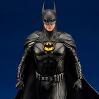 新品‼︎ BATMAN(THE FLASH) フィギュア Amazon.com: Kotobukiya The Flash ARTFX Batman - The Flash