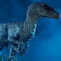Jurassic Park Velociraptor Female Bonus Version Statues 