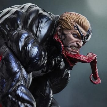 Marvel Venom Premium Format™ Figure 