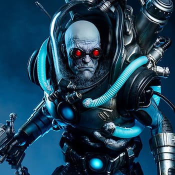DC Comics Mr. Freeze™ Premium Format™ Figure 