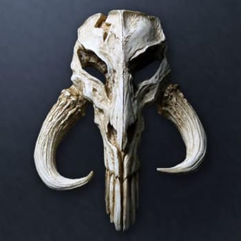 Mandalorian Skull Mini Sculpture