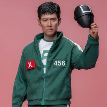 Squid Game Seong Gi-hun Sixth Scale Figure 