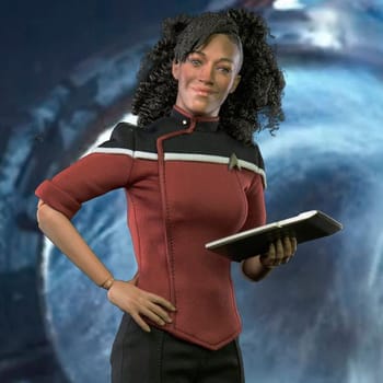 Star Trek Ensign Beckett Mariner Sixth Scale Figure 