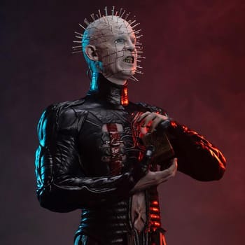 Hellraiser Pinhead (Deluxe Edition) 1:3 Scale Statue 