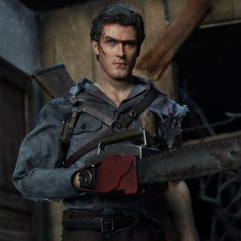 Evil Dead II Ash Williams Sixth Scale Figure 