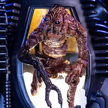 The Fly The Fly (Deluxe Edition) Quarter Scale Statue 