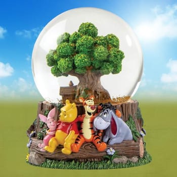 Disney Winnie The Pooh Waterball Resin Collectible 