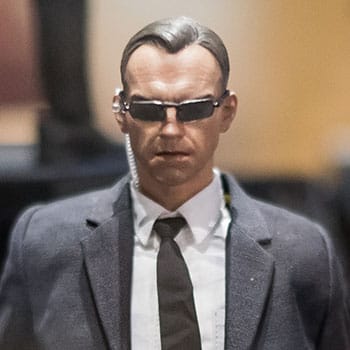 Hot Toys Agent Smith Sixth Scale Figure