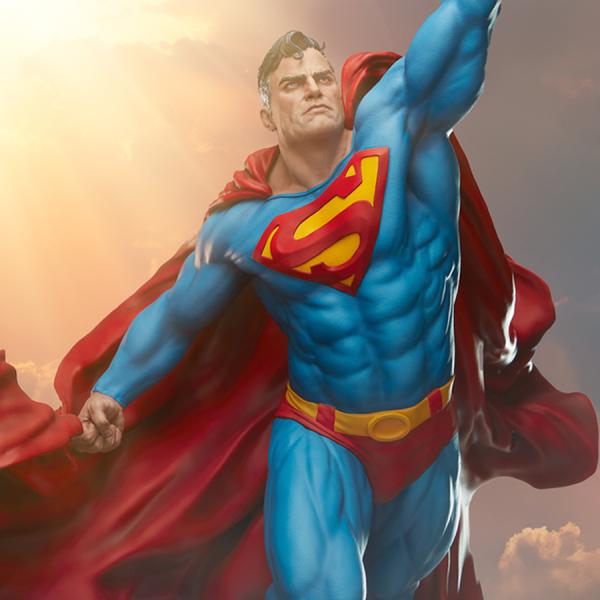 Superman Premium Format™ Figure