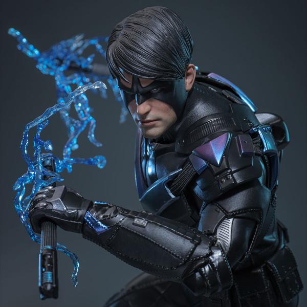 Nightwing Sixth Scale Figure