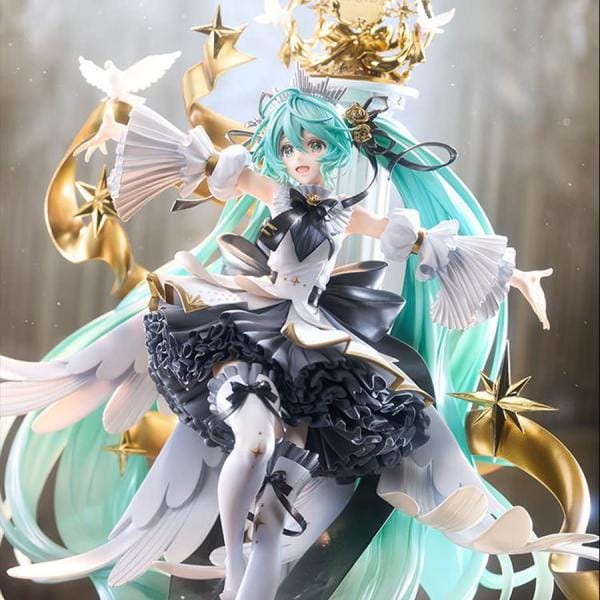 Hatsune Miku Symphony: 10th Anniversary Ver. Collectible Figure