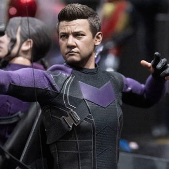 Hawkeye Sixth Scale Figure