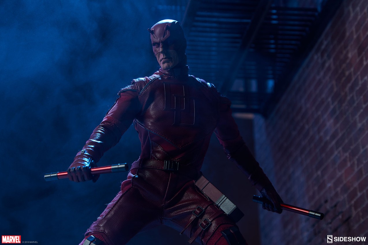 Marvel Daredevil Sixth Scale Figure  Collector Edition  View 3