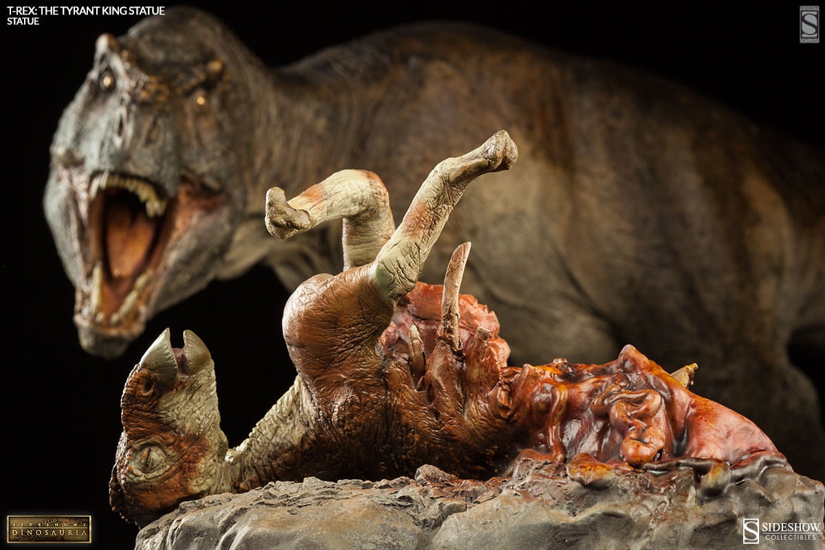 Dinosauria T-rex: The Tyrant King Statues  Exclusive Edition  View 2