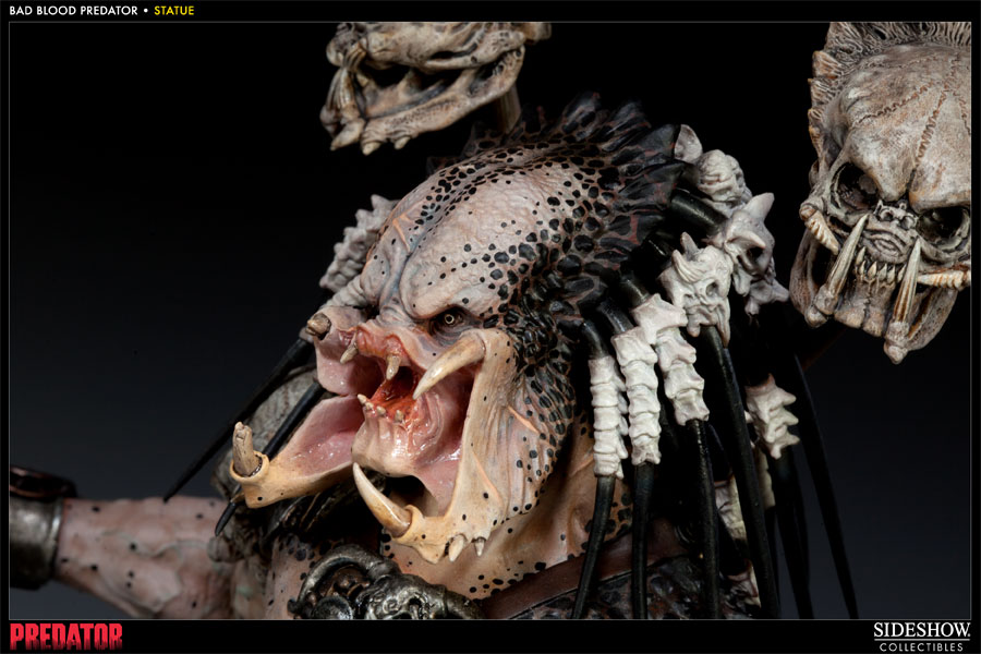 Predator Predator Bad Blood Statues  View 6