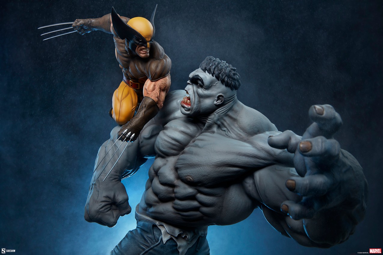Grey Hulk vs Wolverine Maquette by Sideshow Collectibles