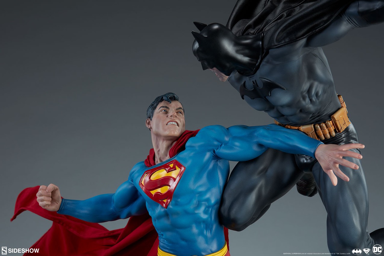Batman vs Superman Collector Edition  View 2