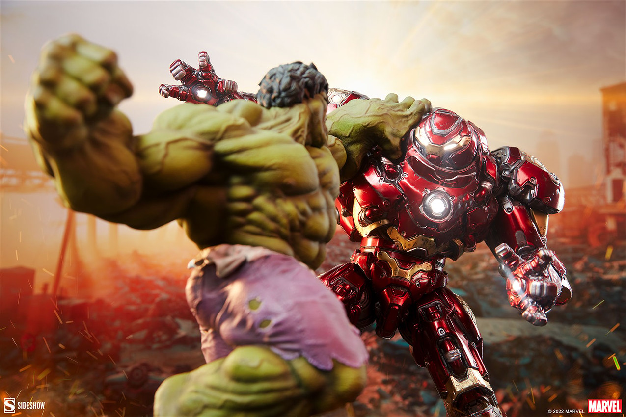 Marvel Hulk vs Hulkbuster Maquette  View 4