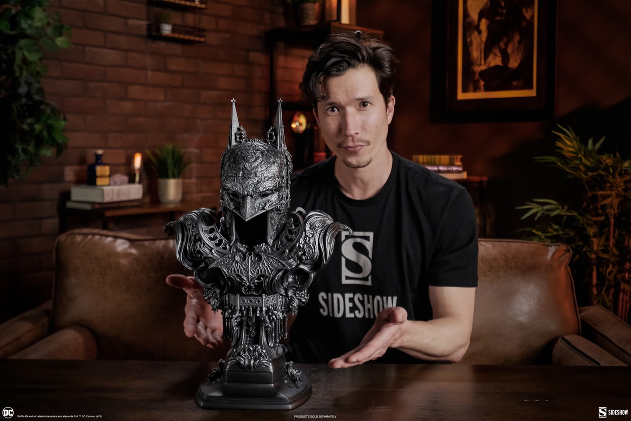 Gotham City's Shadow: Batman™ Fine Art Statue by Sideshow