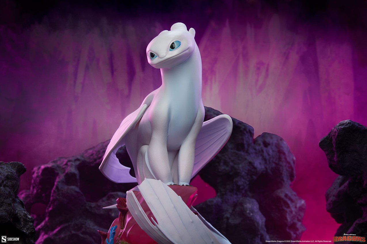 Light Fury Statue by Sideshow Collectibles