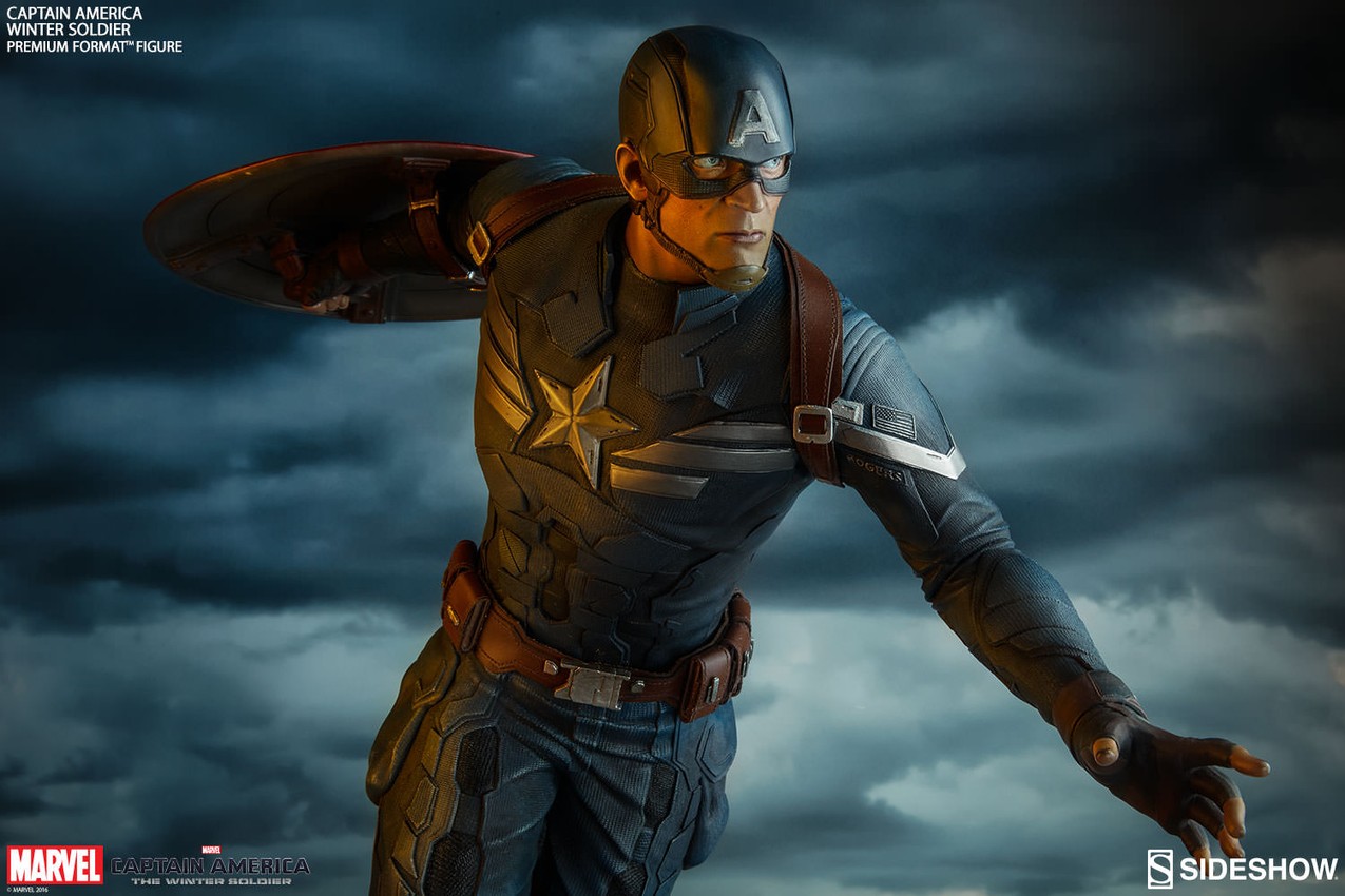 Marvel Captain America Premium Format™ Figure  Collector Edition  View 2
