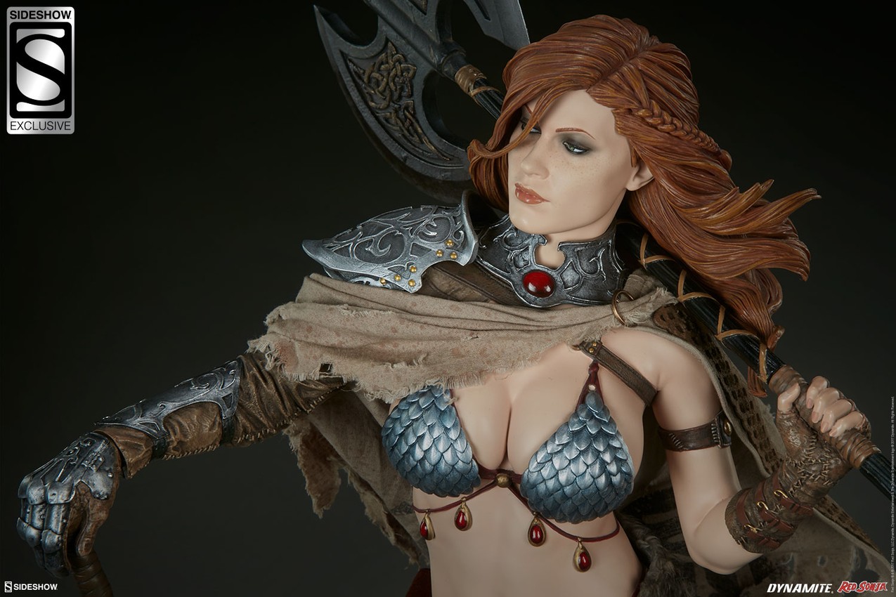Red Sonja Red Sonja Premium Format™ Figure  Exclusive Edition  View 2