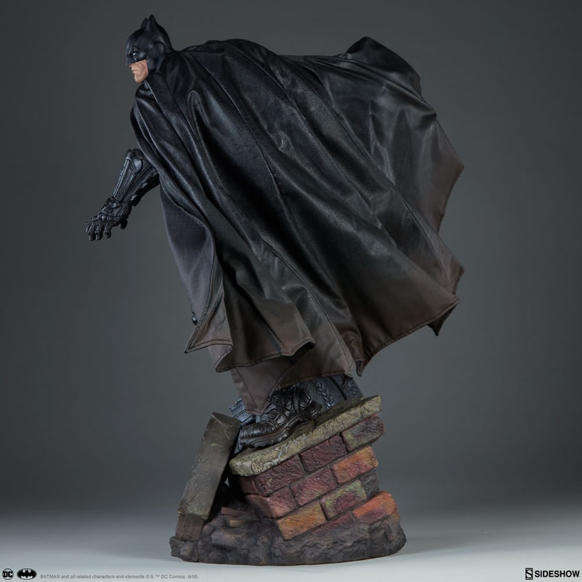 DC Comics Batman Premium Format(TM) Figure by Sideshow Colle
